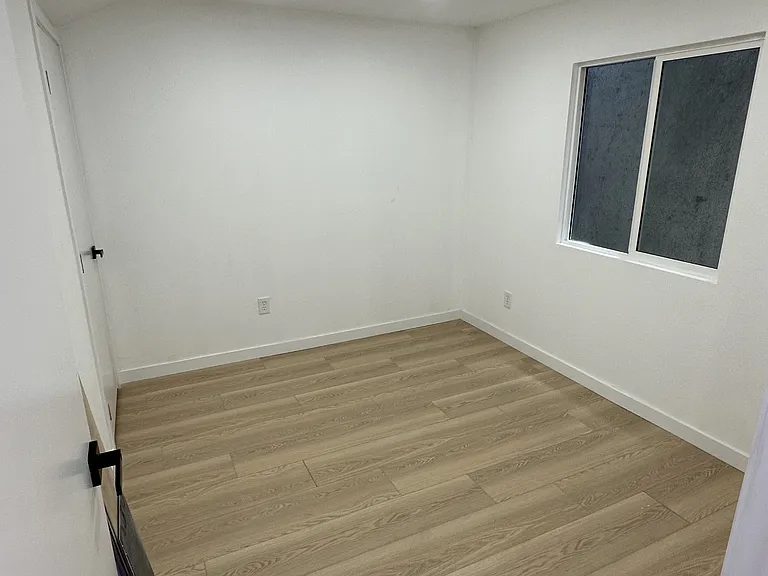 13052 Cypress Streetunit #C — Photo 7
