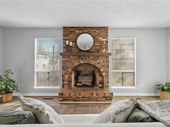 overland-park-kansas-75673854 picture