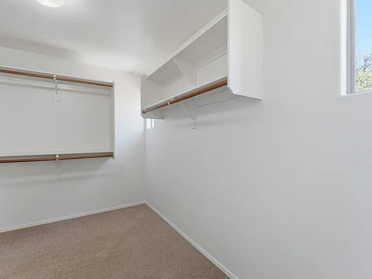 3446 E Fairview St — Photo 46