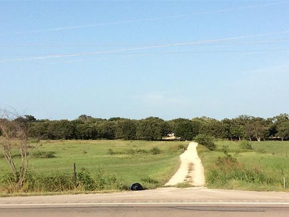 2nd image of 1414 N Us Highway 281