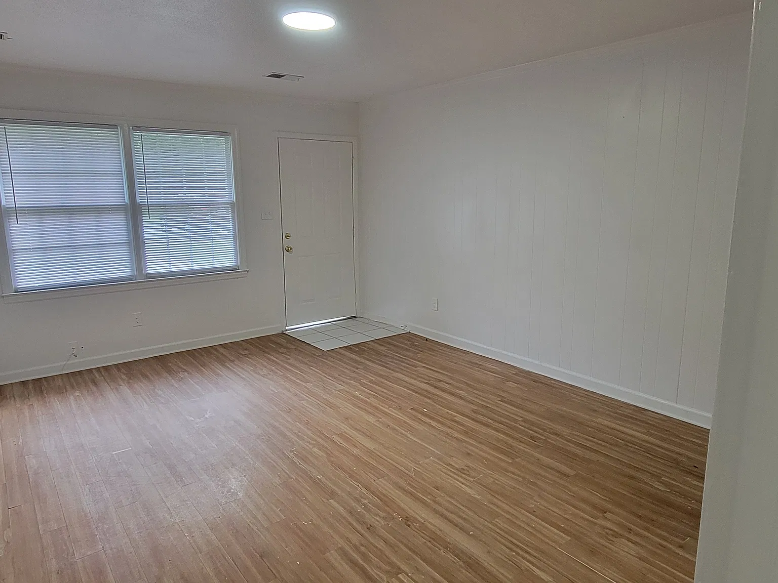 3528 Lynn Avenue — Photo 2
