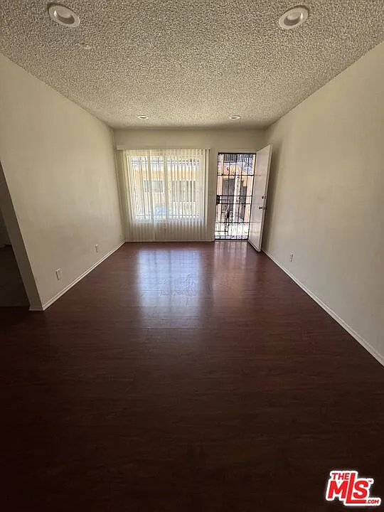 1 bed, 1.0 bath, $1,850 — Photo 4
