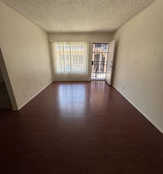 10630 Crenshaw Blvd #3 — Photo 4