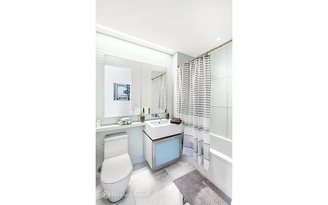 Rented by Douglas Elliman | media 8