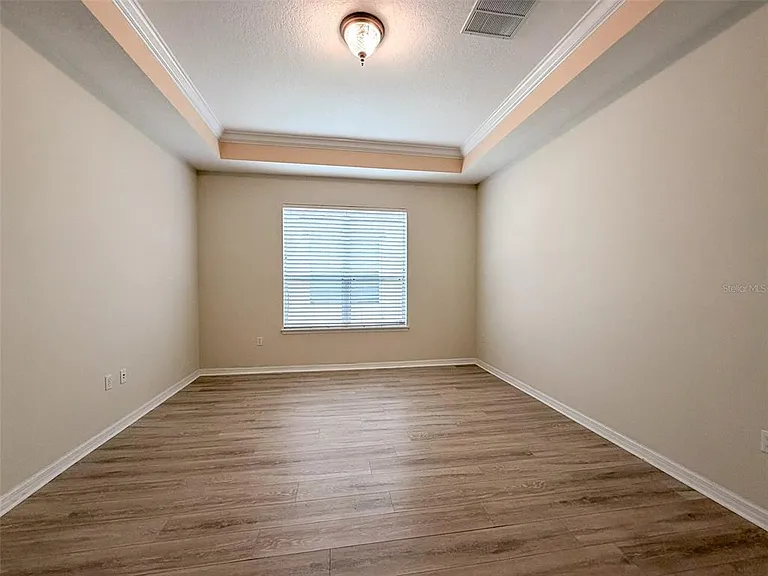 12947 Runswick Ave — Photo 19
