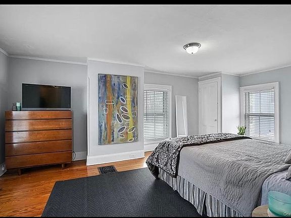 5th image of 25 South St #1