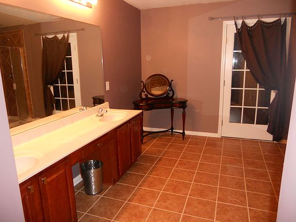 Huge Master Bath