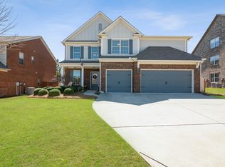 335 Nichols View Way, Suwanee, GA 30024