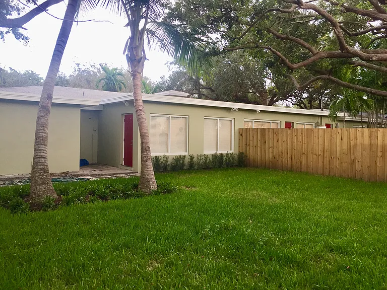 11742 SW 81st Rd #1 — Photo 3