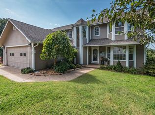 8135 Falcon Pl, Rogers, AR 72756