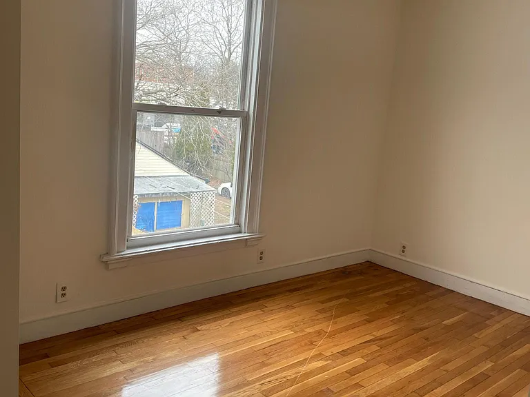 591 Elm St #3 — Photo 6