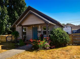 824 E 57th St, Tacoma, WA