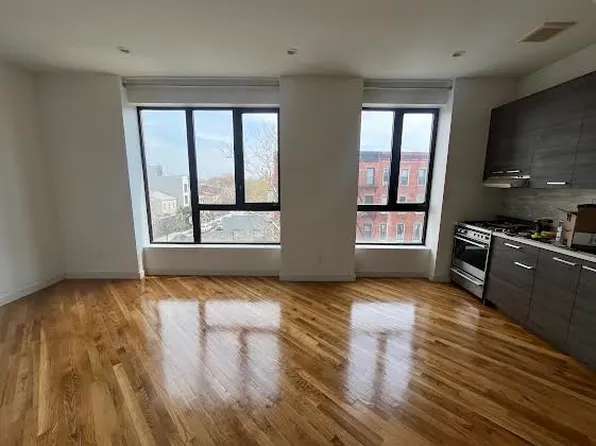 186 Putnam Avenue image 1 of 15