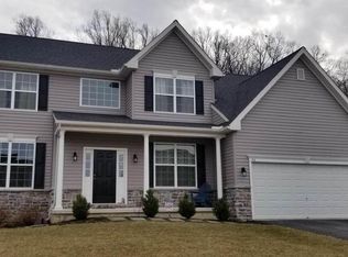 416 W 8th Ave, Parkesburg, PA 19365