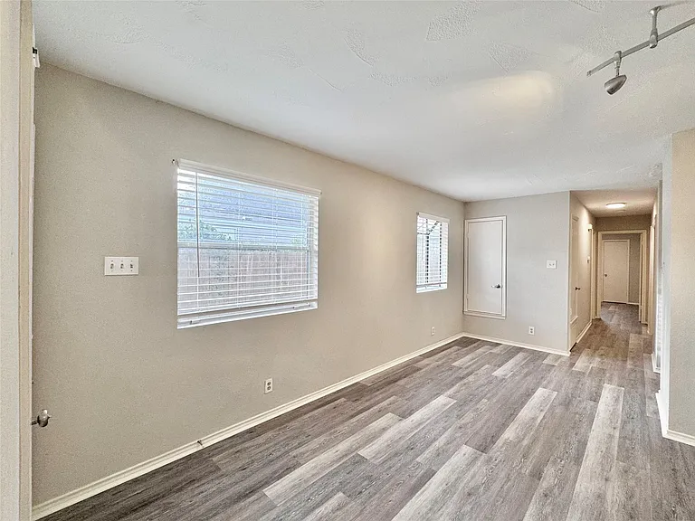2110 Blue Meadow Dr #A — Photo 6