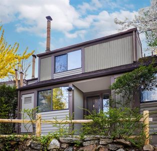 52 Round Hill Road, Dobbs Ferry, NY, 10522