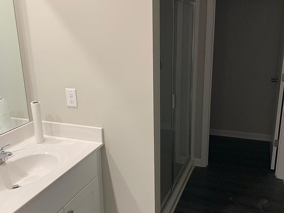 4th image of 96 Blue River Ct