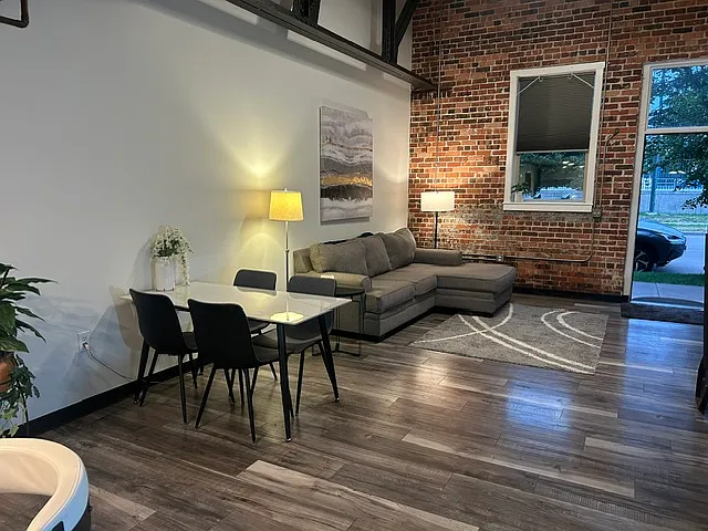 1111 Osage St #7 — Photo 6