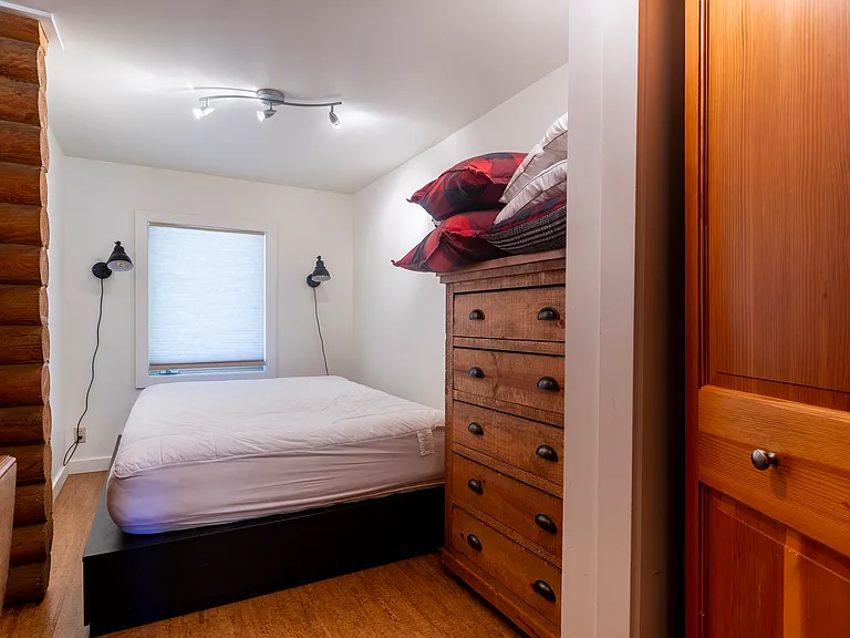 109 Cross Cut Ln — Photo 25