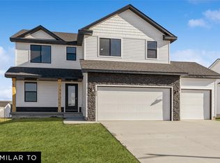 1275 Cedar St, Waukee, IA 50263