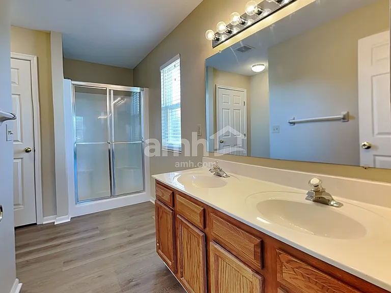 1425 Stableview Cir — Photo 11