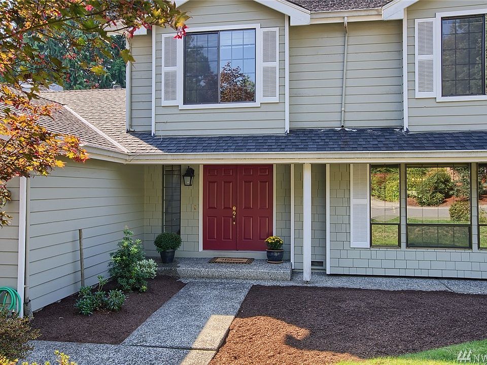 1st image of 17503 NE 138th St