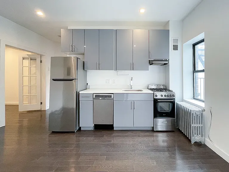 383 1st Ave #8B — Photo 3