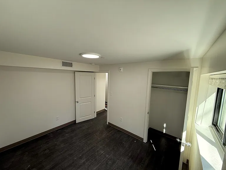 7 Darling St #4 — Photo 4