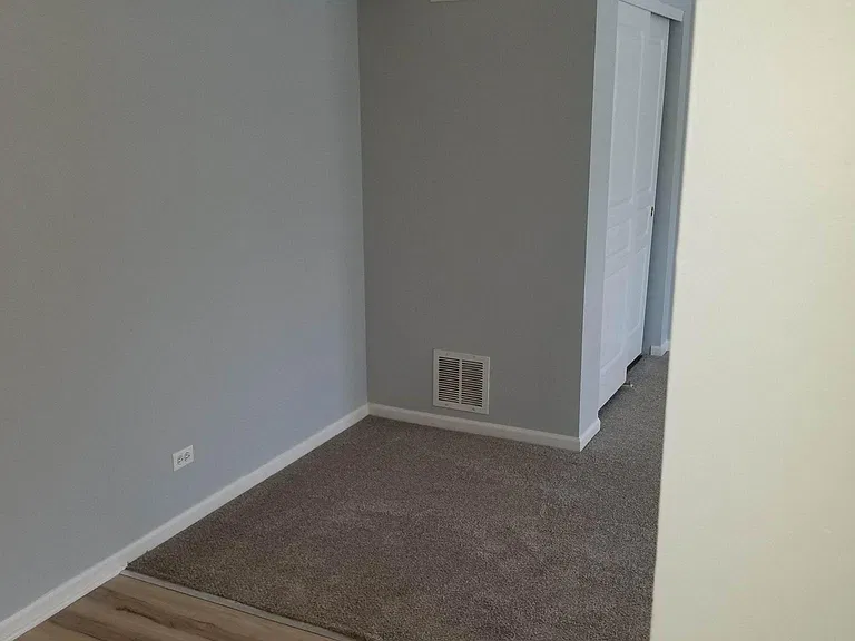 570 Conservatory Ln — Photo 4