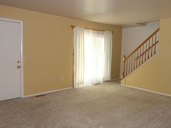 4th image of 1025 S Dayton St