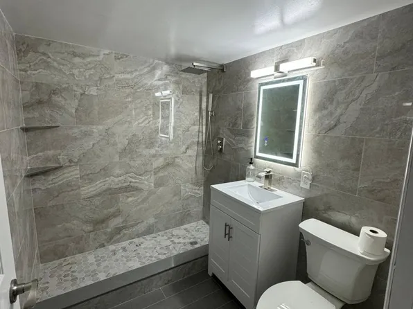 251 1st St APT 1, Yonkers, NY 10704