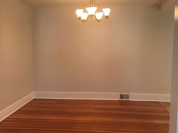 Dining area
Pictures of updated kitchen coming soon!