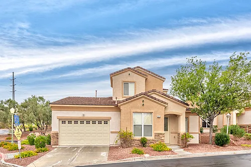 220 Lorryn Ln #2 Photo 1 220 Lorryn Ln #2 Photo 1