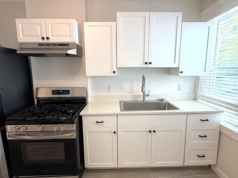 85 Copeland St #1 — Photo 3
