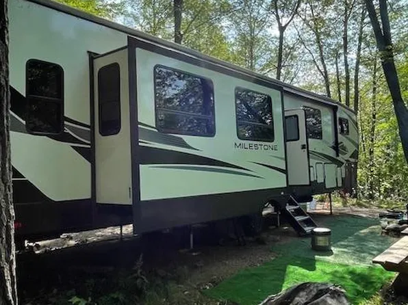 18958 Sugarbush Cir, Garrison, MN 56450