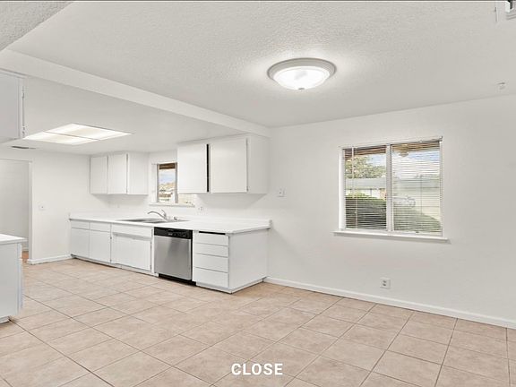 4th image of 81 Brentford Cir #0