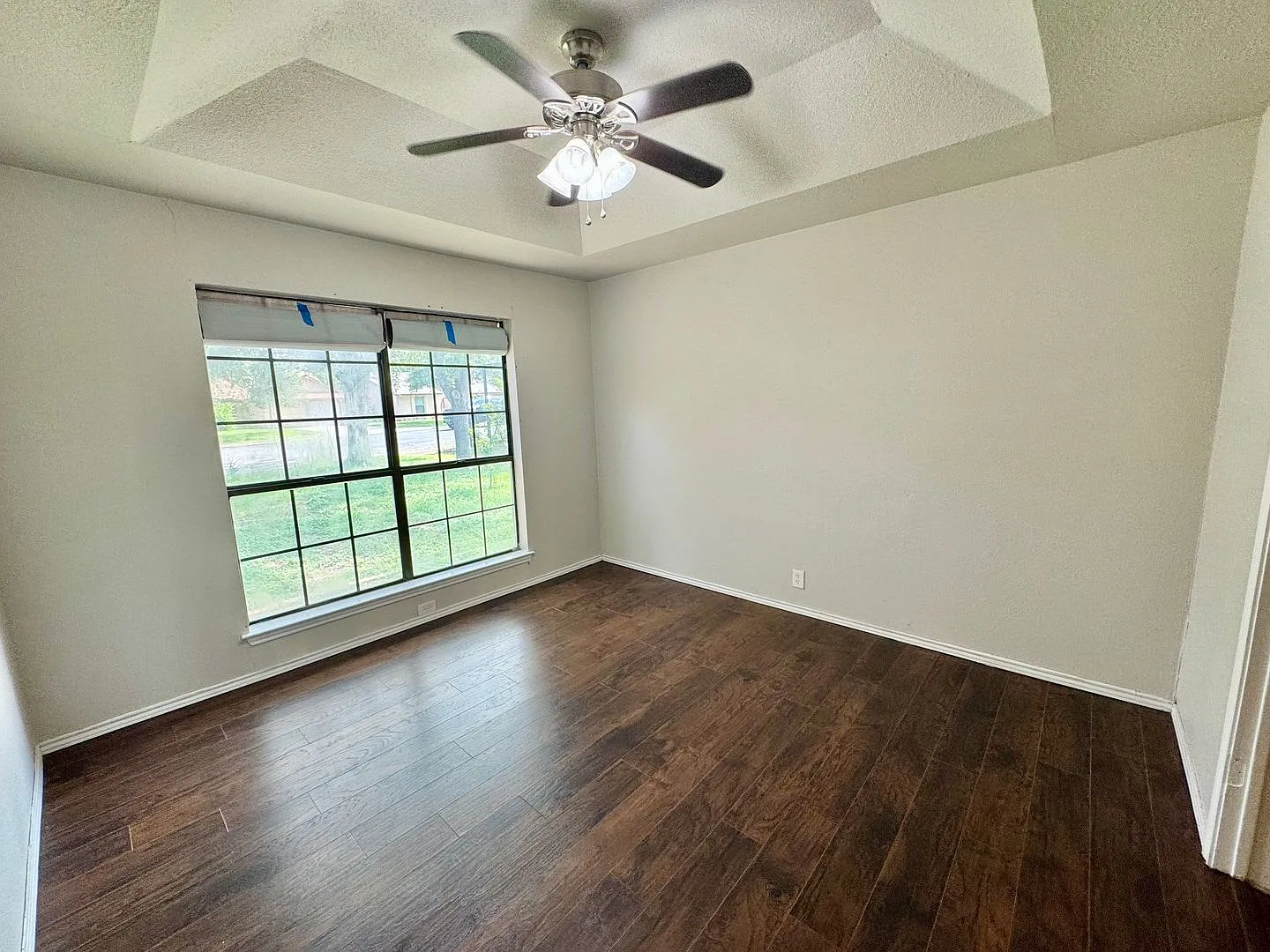 *Coming Soon* Charming 3-Bedroom Home With Covered Patio & Fenced Yard In Woodlake! — Photo 3