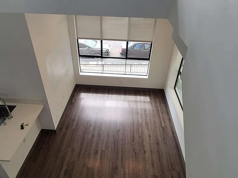644 N Hobart Blvd — Photo 28