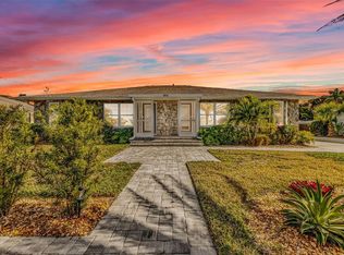 312 Bayshore Rd, Nokomis, FL 34275