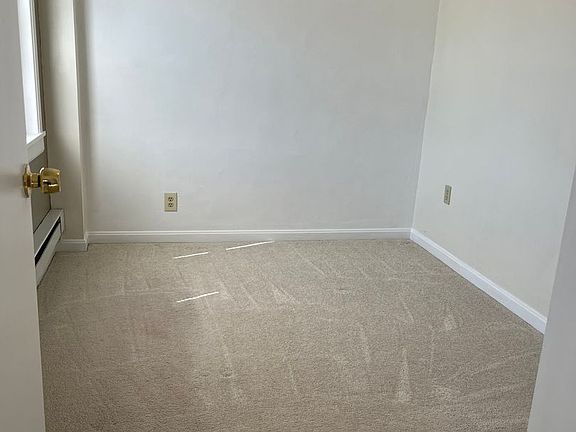 4th image of 120 S McDonald St #301