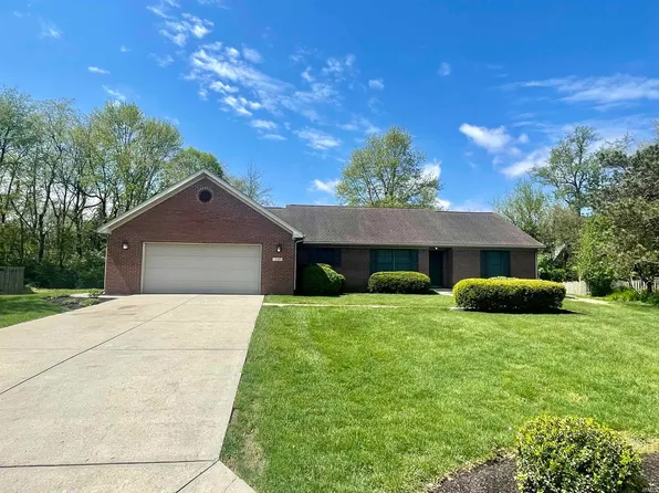 201 N Crosscreek Dr, Muncie, IN 47304