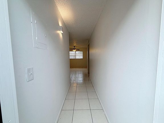 3rd image of 650 SW 2nd SW #2480