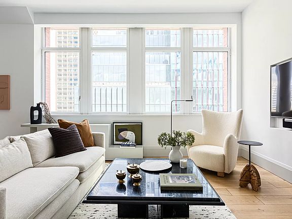 2nd image of 25 W Houston St APT 6E