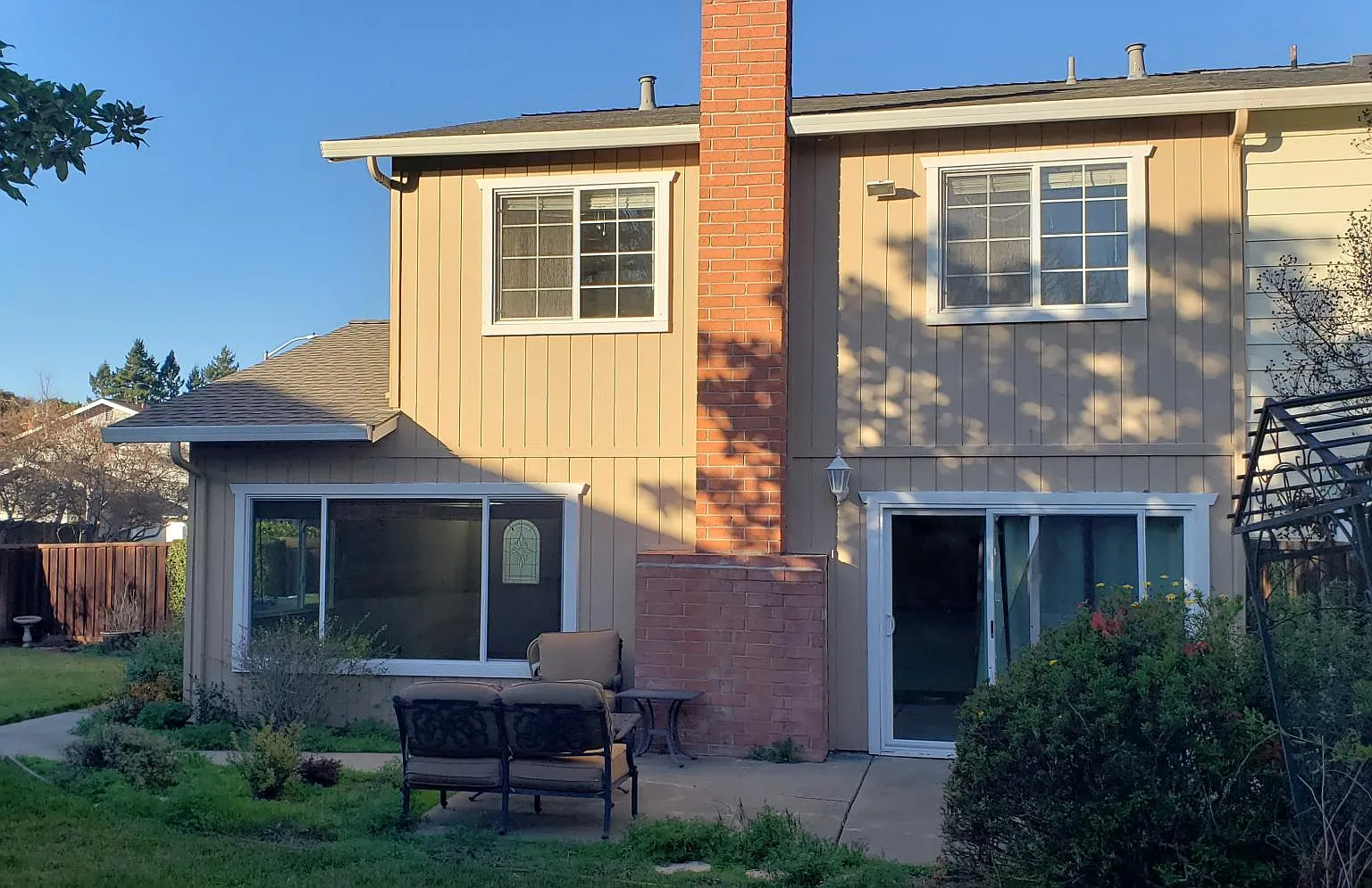 3 bed, 2.5 bath, 1470 sqft, $4,050 — Photo 2