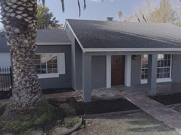 2nd image of 1006 N Country Club Blvd