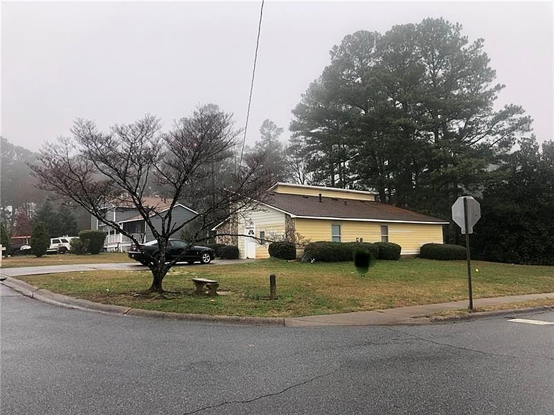 2nd image of 5427 Ashington Ct