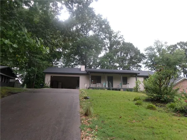 5774 Harbor Dr, Buford, GA 30518