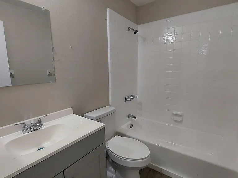 11341 Linda Loma Dr — Photo 17