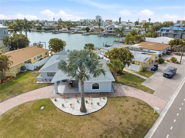 475 115th Ave, Treasure Island, FL 33706