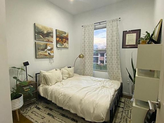 4th image of 1284 Pacific St APT 5A